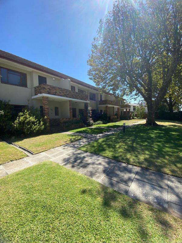 To Let 2 Bedroom Property for Rent in Kenilworth Western Cape